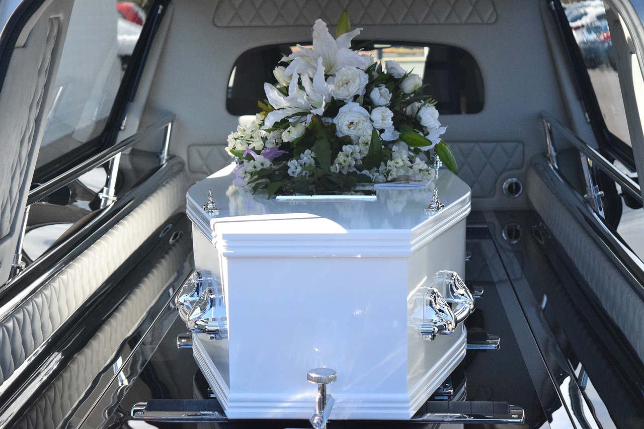 death, funeral, coffin-2421821.jpg